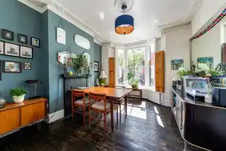 8 Lawley Street, photo 2