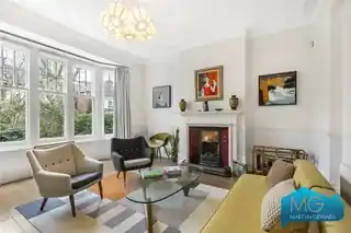 8 Leaside Avenue, photo 3