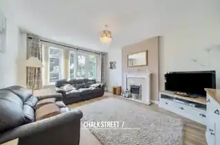 8 Lee Gardens Avenue, photo 2