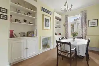 8 Mansell Road, photo 4