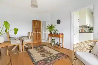 8 Masefield Crescent, photo 3