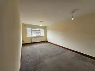 8 Mendip Close, photo 2