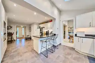 8 Ministry Way, photo 3
