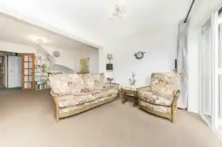 8 Morland Close, photo 4