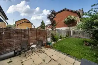 8 Mortlake Drive, photo 3