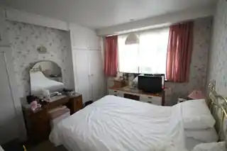 8 Penn Close, photo 4