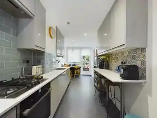 8 Reedham Close, photo 2