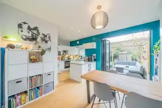 8 Ripley Road, photo 3