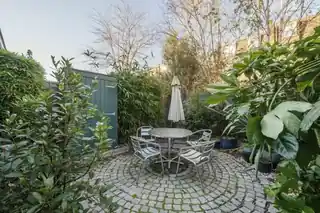 8 Silverton Road, photo 3
