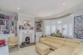 8 St Marys Crescent, photo 2