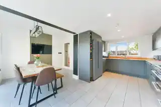 8 Woodstock Road, photo 4