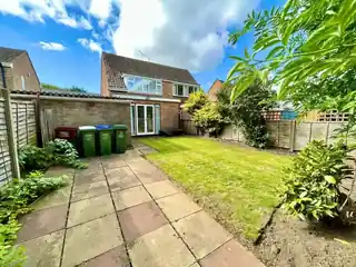 80 Appledore Crescent, photo 2