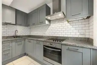 80 Dumbarton Road, photo 3