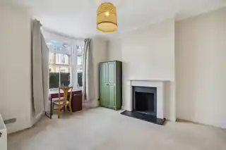 80 Hydethorpe Road, photo 2