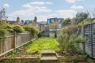 80 Hydethorpe Road, photo 3