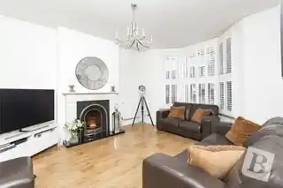 80 Mawney Road, photo 2