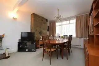 80 Mill Lane, photo 3