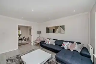 80 Northwood Way, photo 3