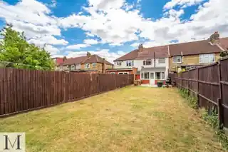 80 St Leonards Gardens, photo 2