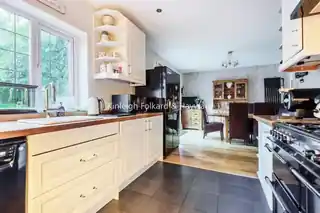 80 Waterfall Road, photo 4