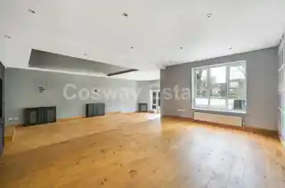 80A Sunnyfield, photo 4
