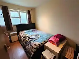 81 Abbotswood Way, photo 3
