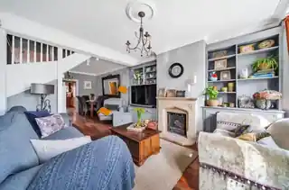 81 Birkbeck Road, photo 2