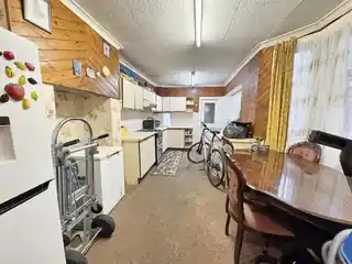 82 Buxton Road, photo 4