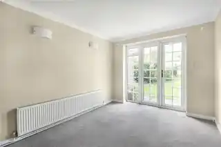82 Crown Road, photo 4