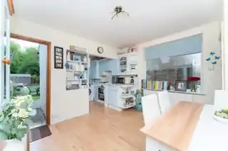 82 Denison Road, photo 2
