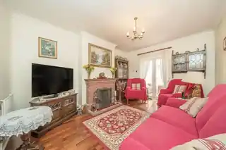 82 Harewood Road, photo 3
