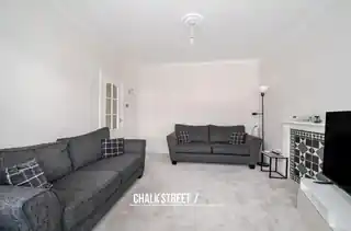 82 Parkside Avenue, photo 3