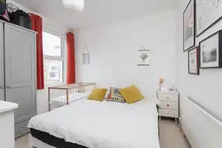 82 Vicarage Road, photo 4