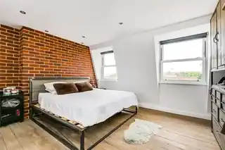 82 Westbourne Road, photo 3