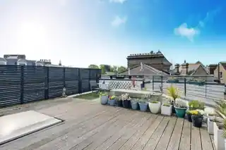 82B Church Road, photo 4
