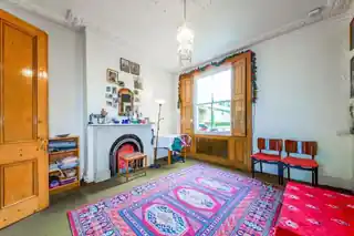 83 Cheverton Road, photo 2