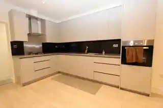 83 Eastern Road, photo 2