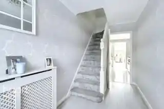 83 Frederick Road, photo 2