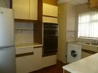 83 Hampton Road West, photo 3