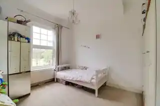 83A Friern Barnet Road, photo 3