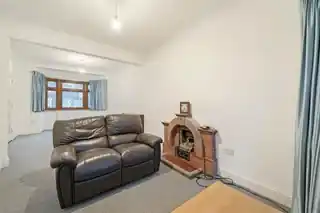 84 Brownspring Drive, photo 2