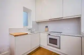 84 Cathcart Road, photo 2