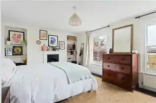 84 Dalyell Road, photo 3