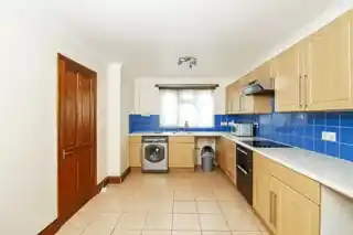 84 Erwood Road, photo 4