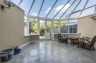 84 Exeter Road, photo 3