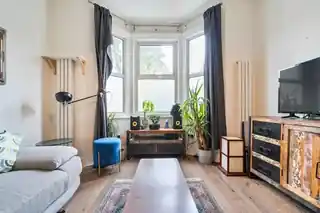 84 Friary Road, photo 3
