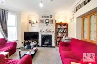 84 Holmesdale Road, photo 2