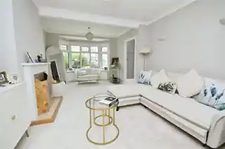 84 Milner Drive, photo 3
