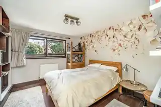 84 Sturmer Way, photo 3