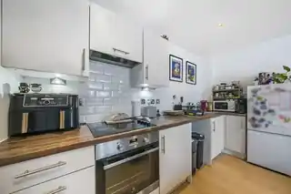 846 Garratt Lane, photo 4
